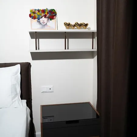 Modern In Boyana Daire *